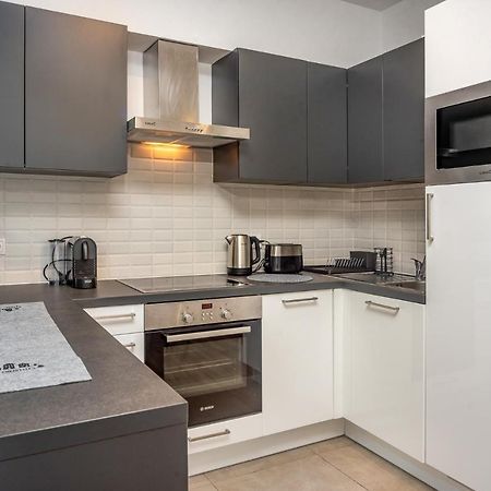 Grace Pine Apartment 3 บูดาเปสต์ ภายนอก รูปภาพ