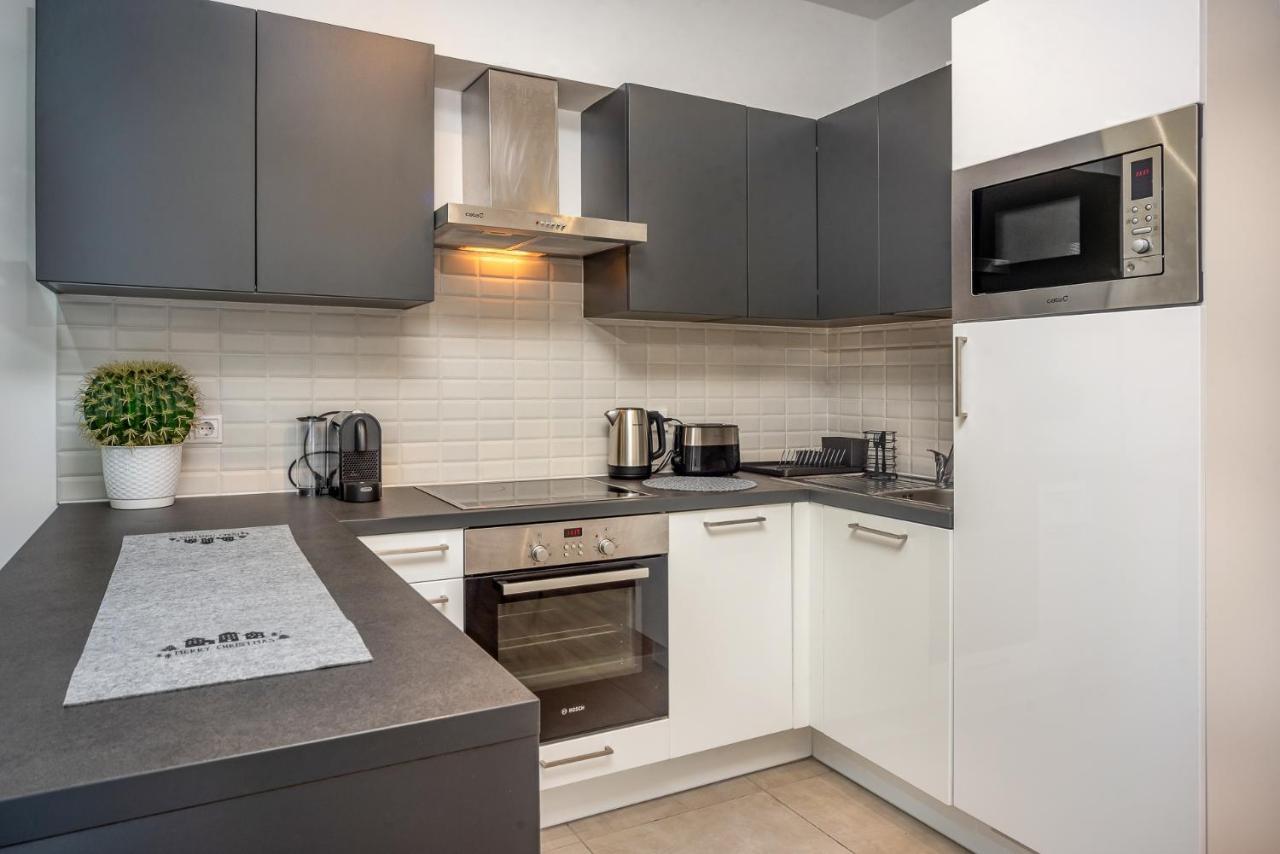 Grace Pine Apartment 3 บูดาเปสต์ ภายนอก รูปภาพ